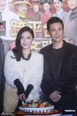 组图：《深宫谍影》首发 郑嘉颖亮相甘婷婷飙泪