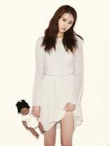 组图：韩团4minute许嘉允写真露肩美腿秀性感