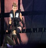 组图：蔡依林上海性感热舞 周杰伦助阵双J合体