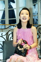 组图：王珞丹干练造型华丽蜕变 强大气场获好评