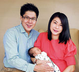 组图：郭晶晶搬出霍家豪宅 宝宝近照曝光