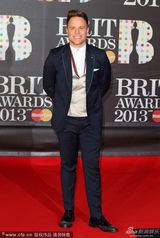 组图：2013全英音乐奖男星帅气亮相红毯
