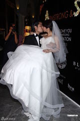 高清图：歌手黄湘怡百万浪漫婚礼 林依晨郑元畅道贺