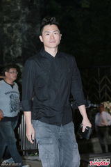 组图：女歌手陈僖仪丧礼 薛凯琪黄柏高哀伤送别