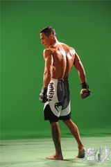 组图：《激战》张家辉彭于晏无PS肌肉照