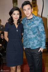 组图：翟天临出席时尚活动展英伦型男气质