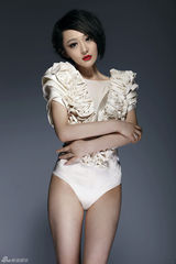 组图：王紫潼曝光性感写真 冷艳气质魅惑诱人