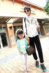 组图：18岁最萌年龄差兄妹走红 哥哥阳光帅气