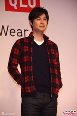 组图：周渝民再入围金钟奖 大方希望龙劭华拿奖