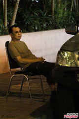 组图：《赌城风云》探班 谢霆锋穿清凉背心