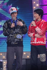 高清图：《华人大综艺》各路山寨明星PK“春晚”