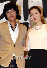 幻灯：韩剧《巨商金万德》发布 韩在硕李美妍出席