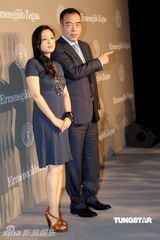 幻灯图：黎明明显发福苏有朋成熟蓄须出席男装活动