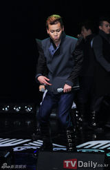 组图：韩男团ULALA SESSION宣传韩五大城市巡演