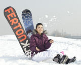 组图：黄奕曝光最新冬日大片 演绎最纯净冰雪情愫