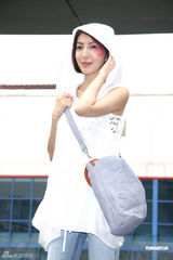 幻灯图：杨谨华为新戏扮丑 打破形象脸烙胎记