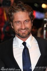 高清图：《大将军寇流岚》首映 巴特勒查斯坦嬉闹