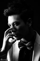 组图：马文龙黑白大片 优雅绅士艺术范儿