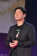 组图：黎明范玮琪等开唱 萧敬腾再封“雨神”