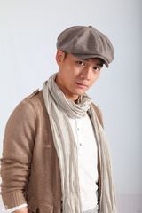 组图：《像火花》造型别致打造民国风尚大片