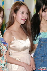 组图：嫩模组合Donut推写真 着性感服饰宣传