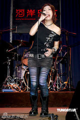 幻灯图：林晓培发专辑劲装亮相 劲歌热舞激情四射