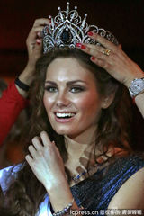 组图：俄罗斯小姐选美落幕 21岁达丽娅摘桂冠