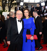 组图：金球奖红毯多情侣 恩爱携手秀亲密