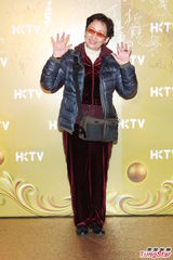 组图：香港电视办圣诞派对 王维基招揽亚视弃将