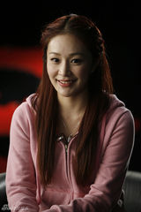 组图：成龙拍摄娱乐现场宣传片 宣扬慈善彰显爱心