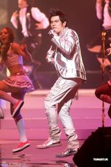 幻灯图集：周杰伦台北演唱会 蔡依林登台贴身热舞