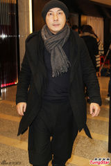 组图：张卫健赶赴台湾悼念杨登魁