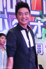 组图：橙天嘉禾LUCKY五一三地巡演 做慈善回馈影迷