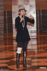 组图：叶倩文个唱挑战拉丁舞 回想早年拍片辛酸史