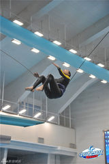 组图：《星跳跃》黄圣依回归迎车轮战强训