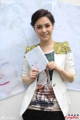 组图：Twins有望合体出合辑 阿Sa(蔡卓妍)鼓励对方