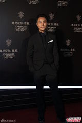 组图：范冰冰期待与陈坤合作 问及新恋情直接开溜