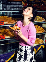 组图：朱珠《芭莎》大片曝光 学院风另类冷艳