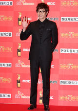 高清图：元彬等出席第8届大韩民国电影大奖颁奖礼