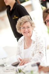 高清图：梁咏琪百张婚礼大片庆纸婚 重温幸福时刻