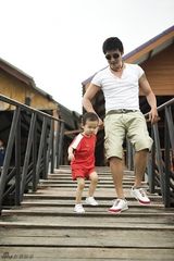 高清图：陆毅鲍蕾新书记录甜蜜生活 甜蜜感情新鲜爱