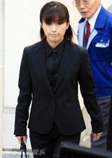 组图：盘点酒井法子艰难复出之路