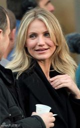 幻灯图集：克鲁斯和迪亚兹奥地利宣传《危情谍战》