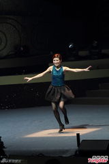 香港办文艺晚会庆国庆 霍震霆称不办百日宴(图)