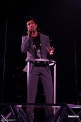 组图：王力宏小巨蛋开唱 “火力全开”大展才艺