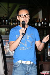 组图：李健达自资出碟 郑敬基撑旧爱邓萃雯