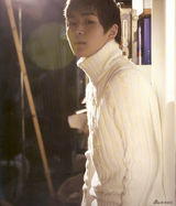 高清图集：新生代偶像组合SHINee新年月历青春洋溢