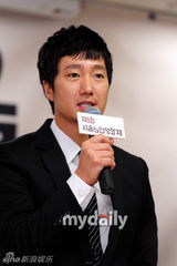 组图：韩星朴海日担任首尔老年人电影节形象大使