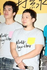 组图：苏打绿台北小巨蛋个唱与张悬温暖互动