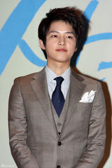 高清组图：韩星张瑞希性感宣传新剧《妇产科》